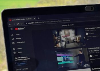 How to Make YouTube Videos on a Laptop Easily