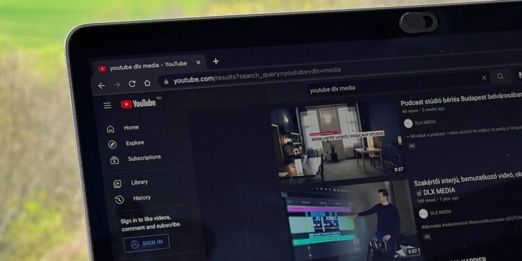 How to Make YouTube Videos on a Laptop Easily